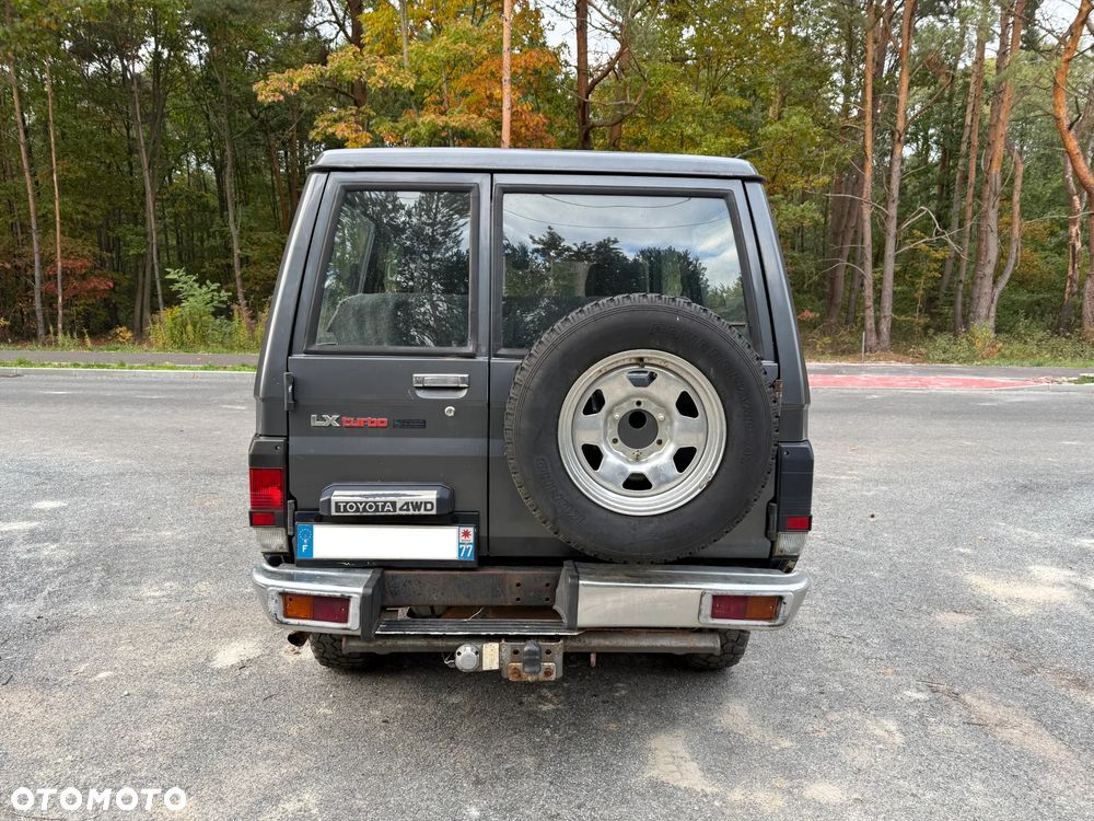 Toyota Land Cruiser LJ70 - 6