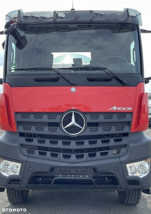 Mercedes-Benz Arocs 3240 8x4 - 6