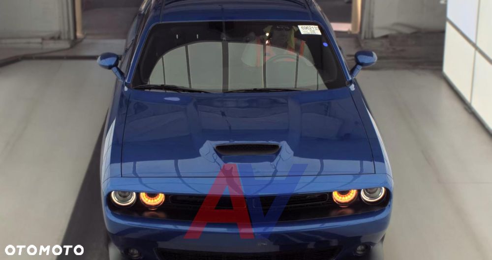 Dodge Challenger - 3