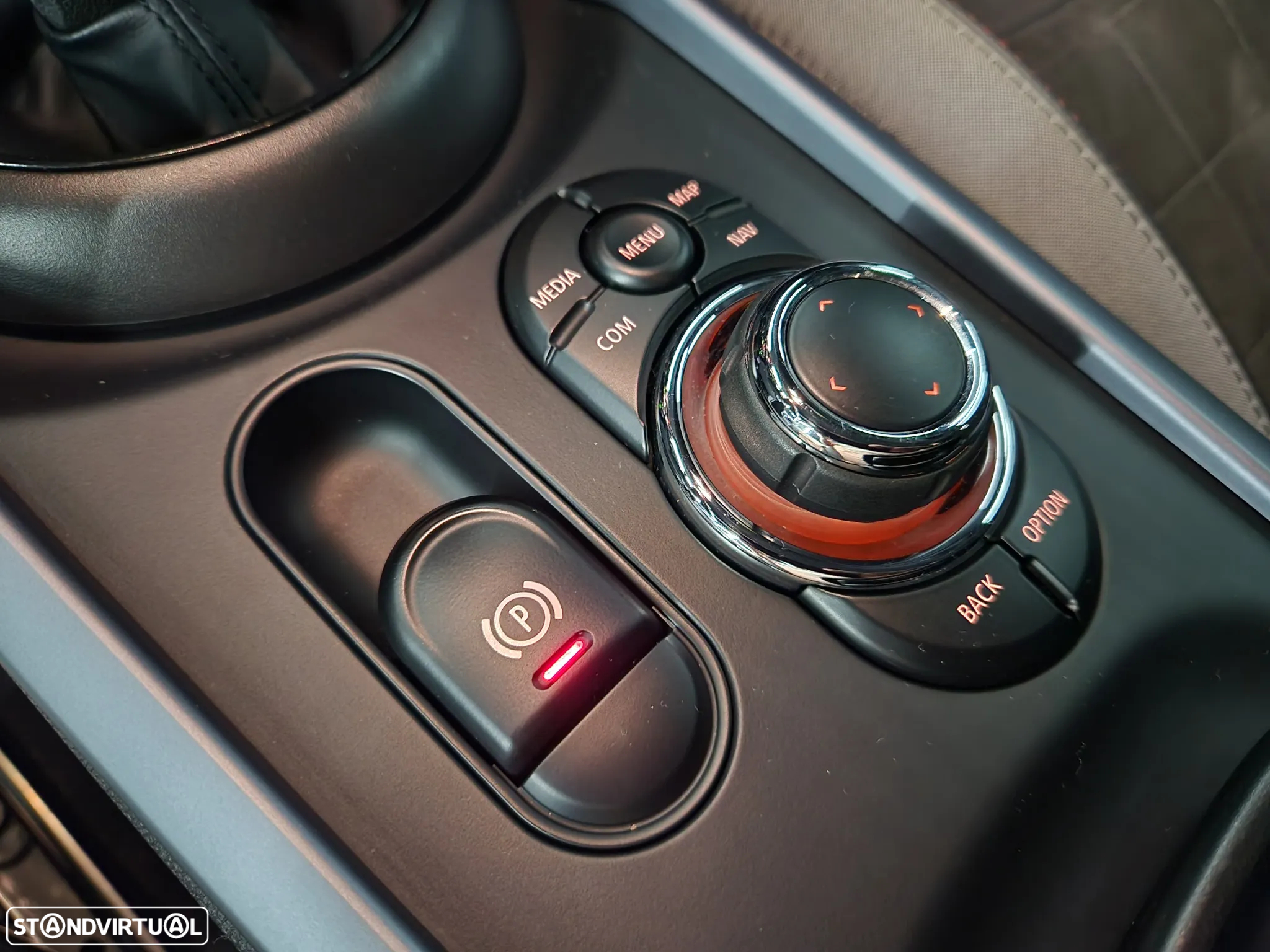 MINI Clubman John Cooper Works Premium P. JCW Plus Auto - 31