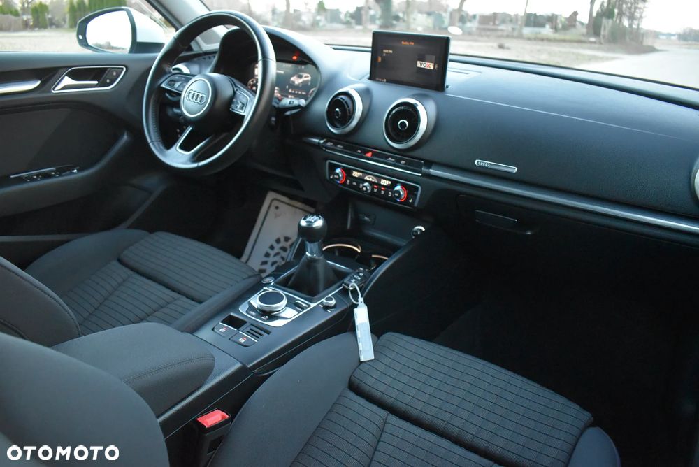 Audi A3 Sportback 2.0 TDI Edycja Specjalna - 38
