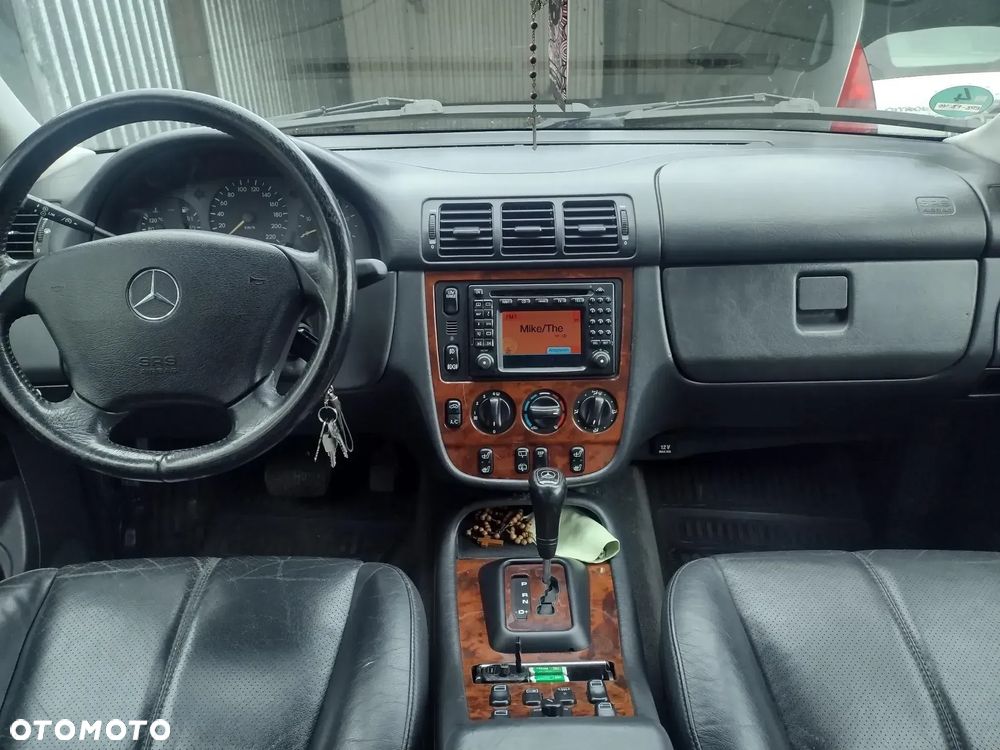 Mercedes-Benz ML - 6