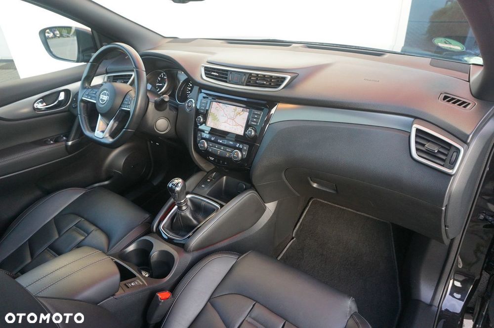Nissan Qashqai 1.3 DIG-T TEKNA+ - 6