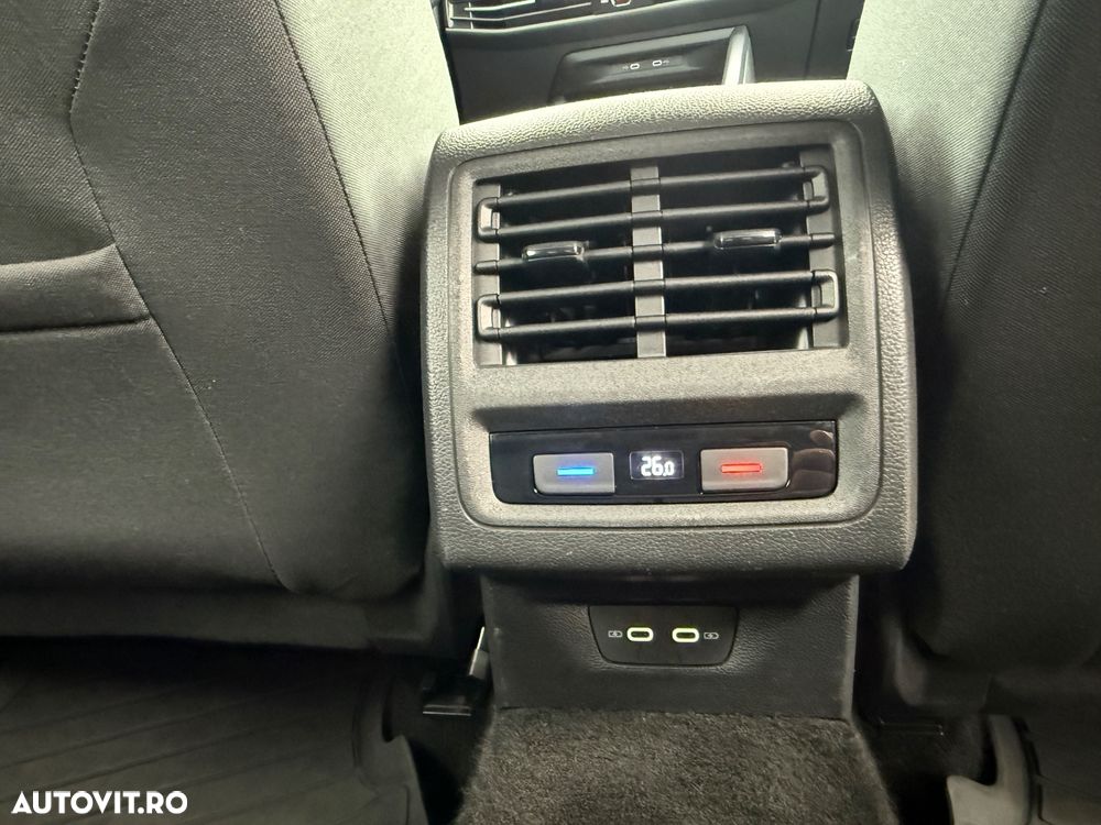 Volkswagen Golf 1.5 eTSI OPF DSG Life - 18