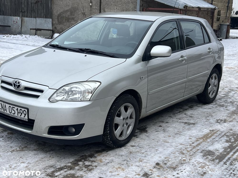 Toyota Corolla - 1