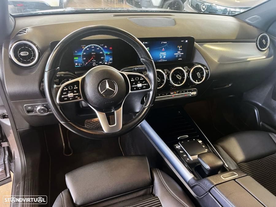 Mercedes-Benz GLA 250 e 8G-DCT Progressive - 13