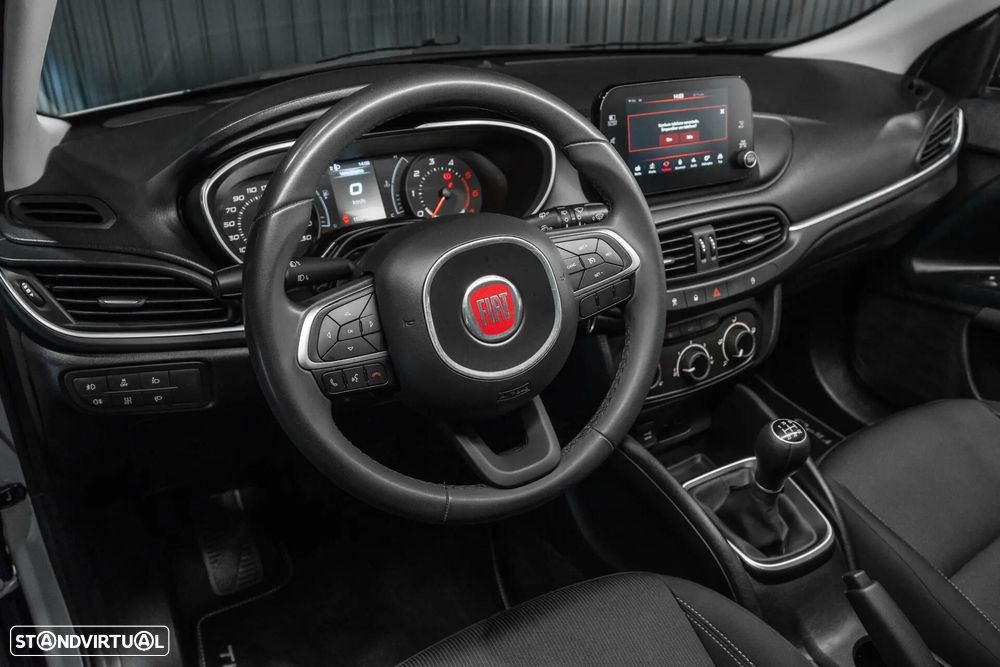 Fiat Tipo Station Wagon 1.3 M-Jet Lounge J17 - 21