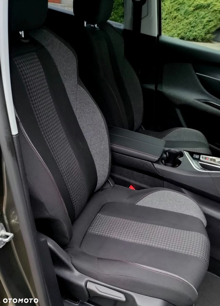 Peugeot 5008 - 4