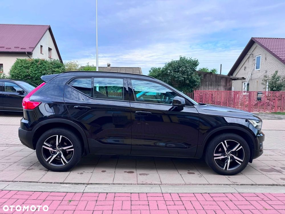 Volvo XC 40 T3 R-Design - 8