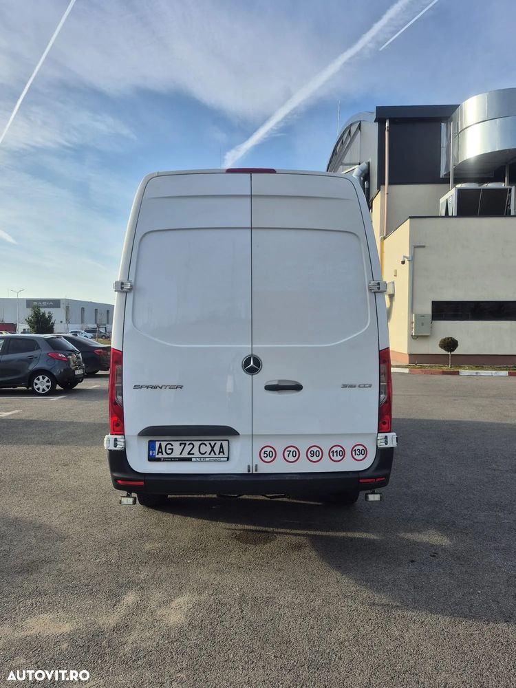 Mercedes-Benz SPRINTER - 12