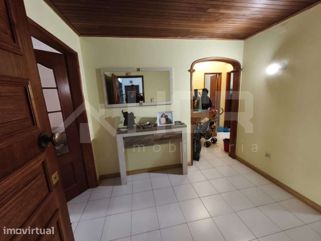 T3 | BOAS ÁREAS | 2 CASAS DE BANHO | ARRECADAÇÃO - Grande imagem: 4/24