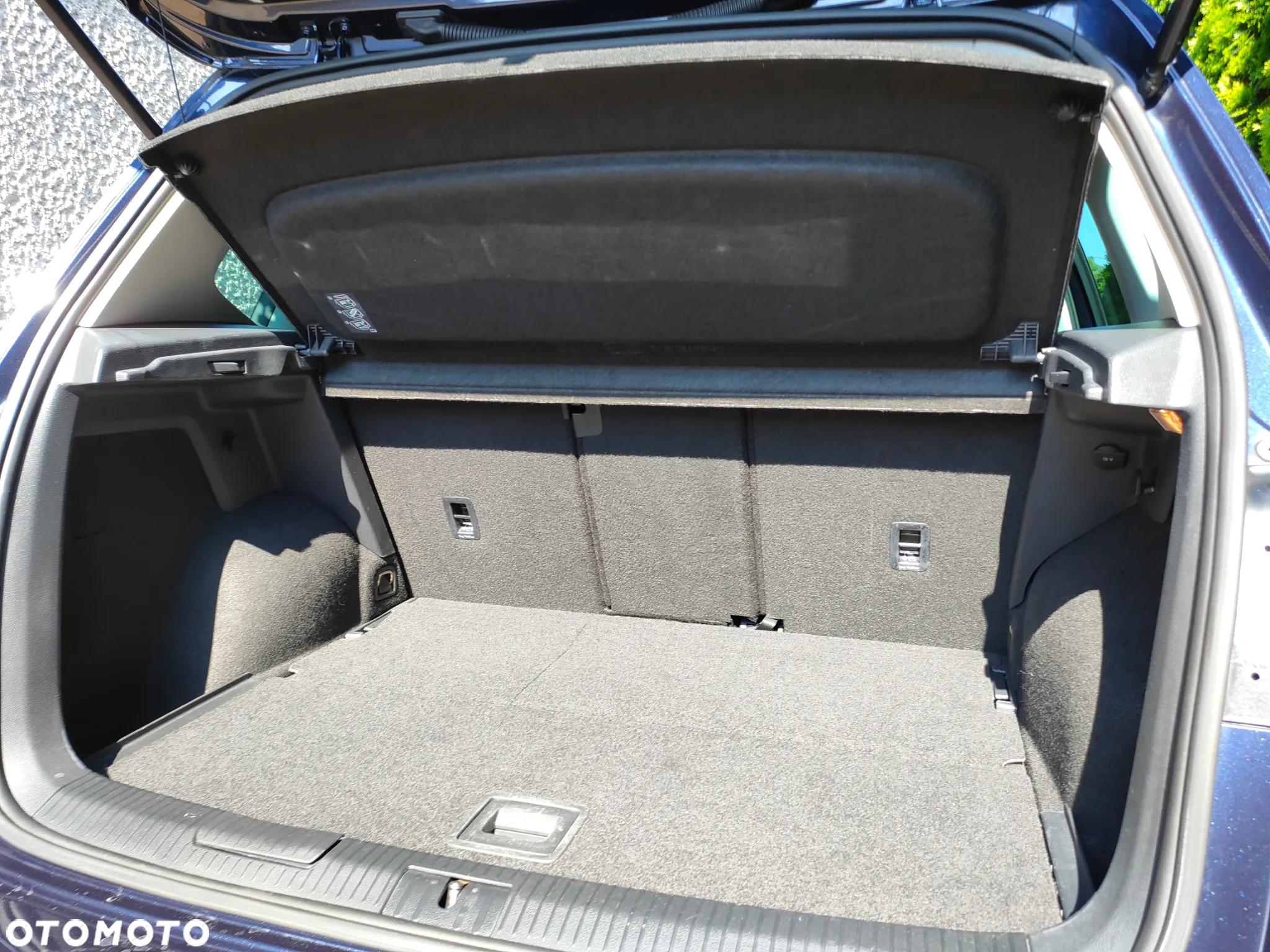 Volkswagen Golf Sportsvan 2.0 TDI BlueMotion Technology DSG Lounge - 28