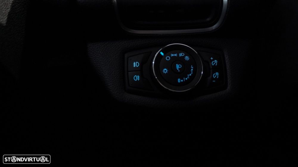 Ford B-Max 1.5 TDCi Titanium - 17