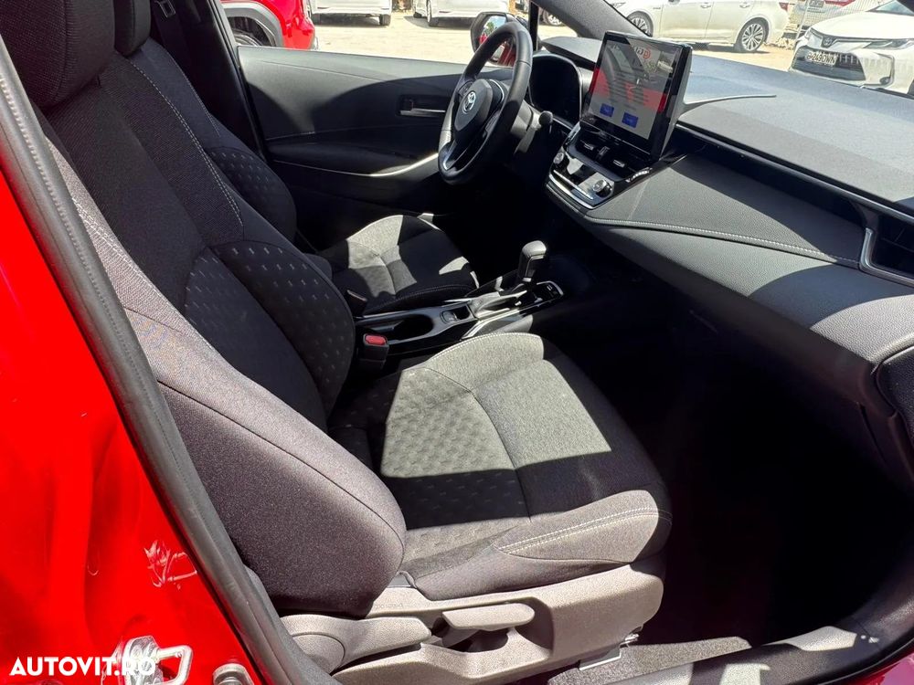 Toyota Corolla - 12