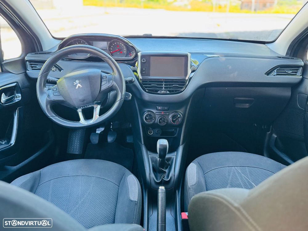 Peugeot 208 1.4 HDi - 15