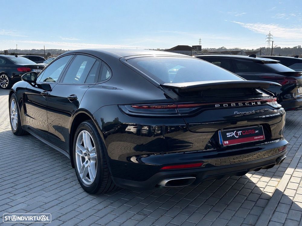 Porsche Panamera 4 - 3