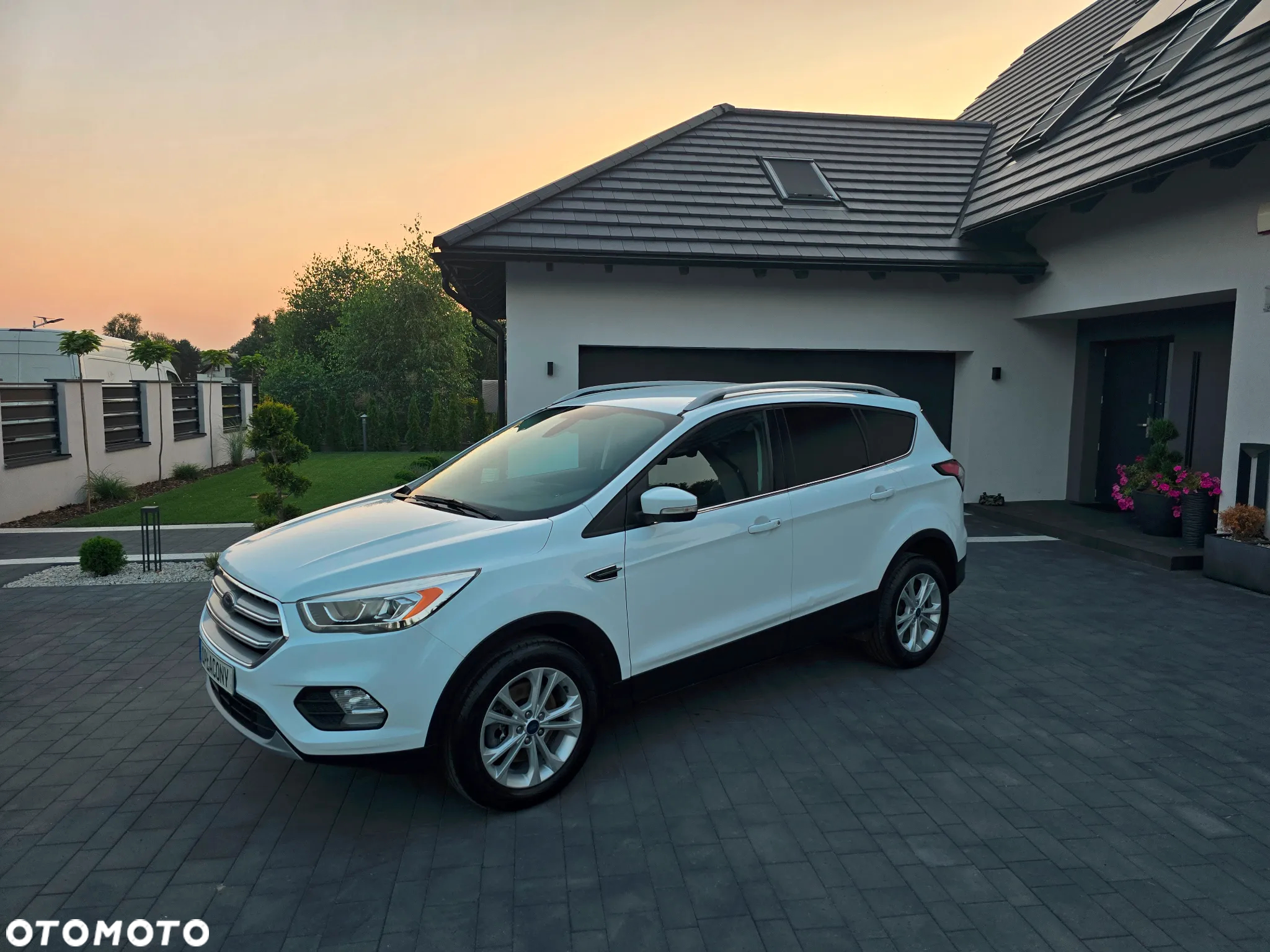 Ford Kuga 2.0 TDCi FWD Titanium - 6