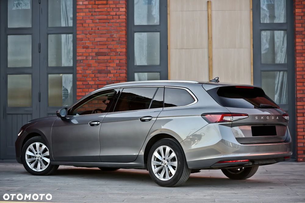 Skoda Superb 2.0 TDI SCR Selection DSG - 12