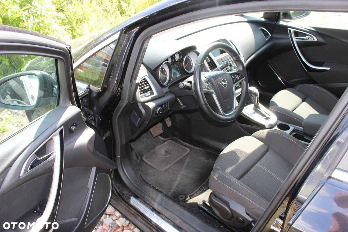 Opel Astra J 2011 1.4Turbo A14NET Kombi (MASKA, ZDERZAK, LAMPA, BŁOTNIK, DRZWI, SZYBA, FOTEL) - 9