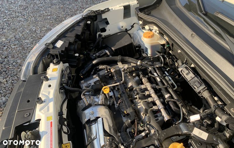 Fiat DOBLO VAN 3 osobowy VAT-1 Homologacja cięż. MOCNY SILNIK 1.6 MultiJet, 105KM Emisja spalin Euro6, Skrzynia biegów 6-cio stopniowa! ORYGINALNA ZABUDOWA PAKI, BOCZNE DRZWI PRZESUWNE, RADIO Z EKRANEM DOTYKOWYM , MULTIFUNKCYJNA KIEROWNICA - 16