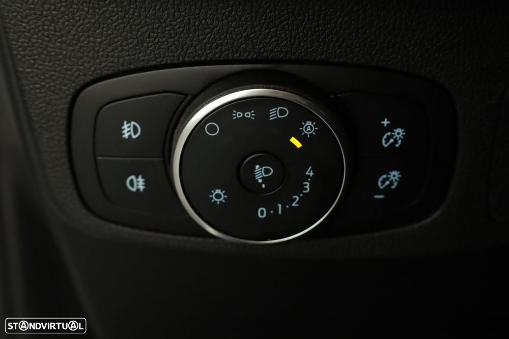 Ford Focus 1.0 EcoBoost MHEV ST-Line - 18
