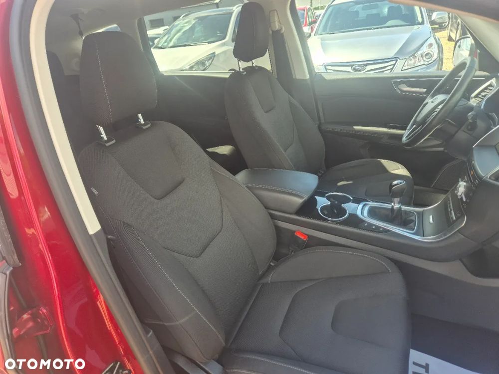 Ford S-Max 2.0 TDCi Trend - 13