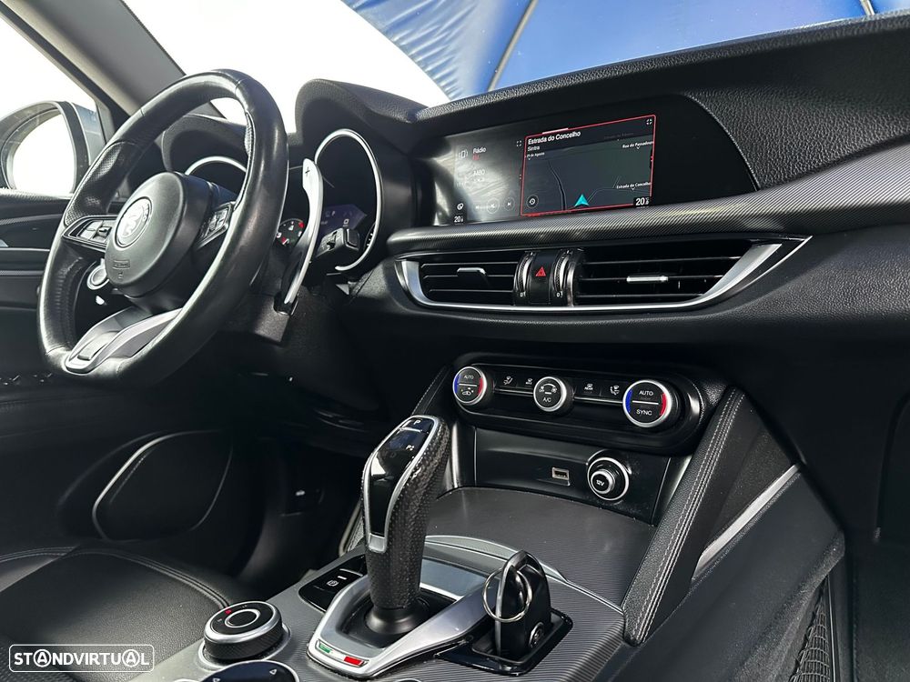 Alfa Romeo Stelvio 2.2 D Sprint AT8 - 36