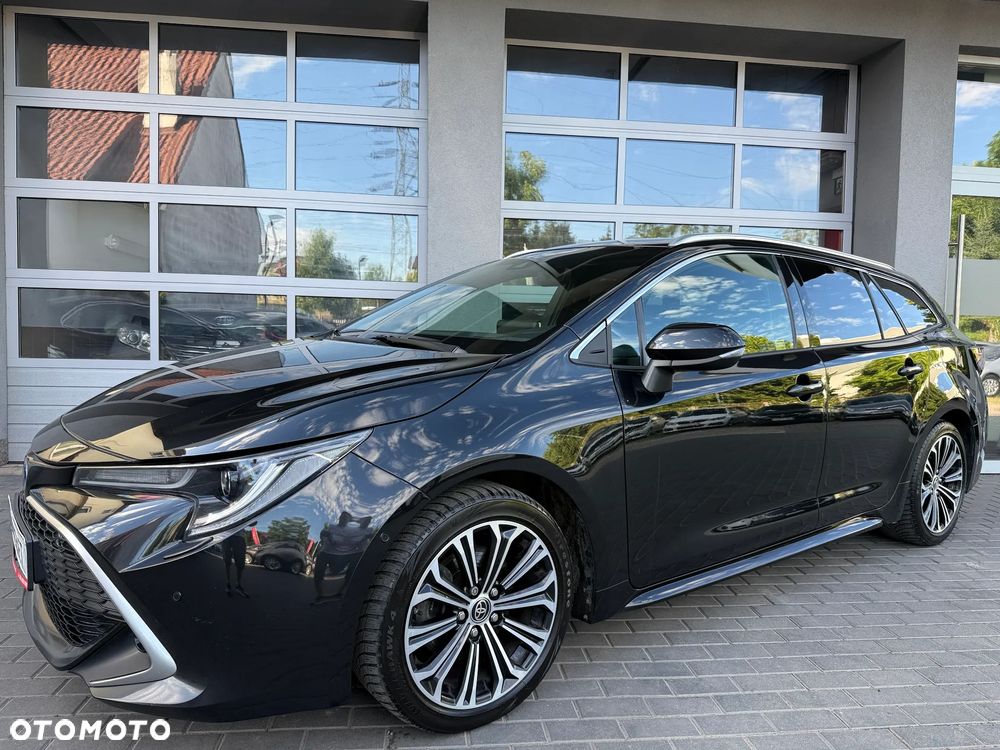 Toyota Corolla 2.0 Hybrid Executive - 29