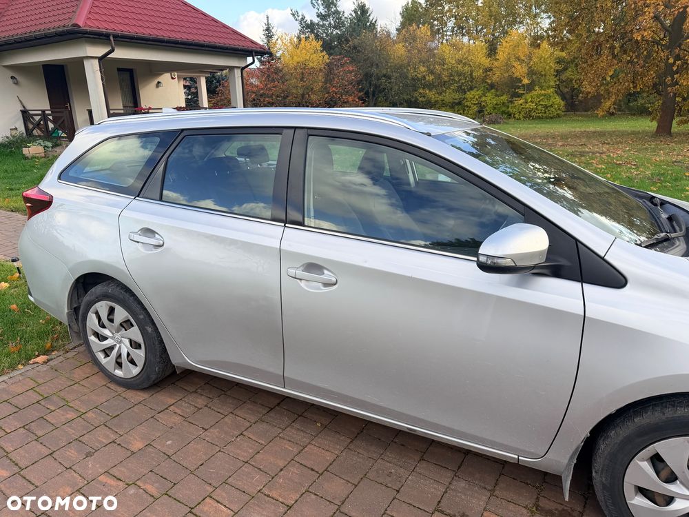 Toyota Auris - 6