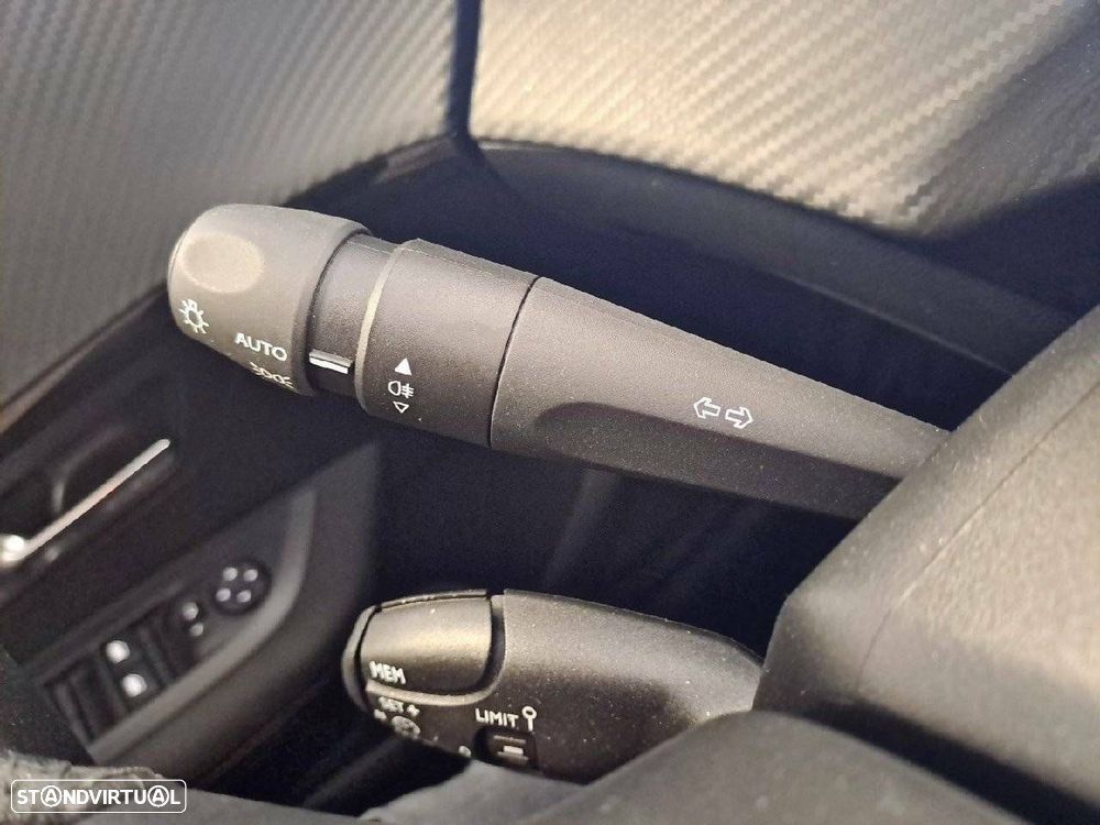 Peugeot 208 1.2 PureTech Active - 14