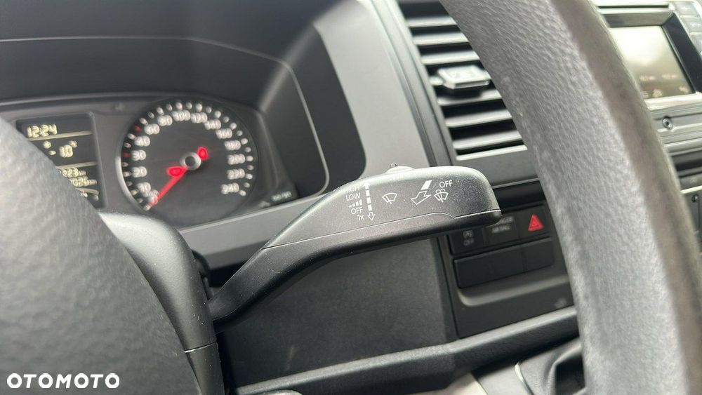 Volkswagen Transporter - 15