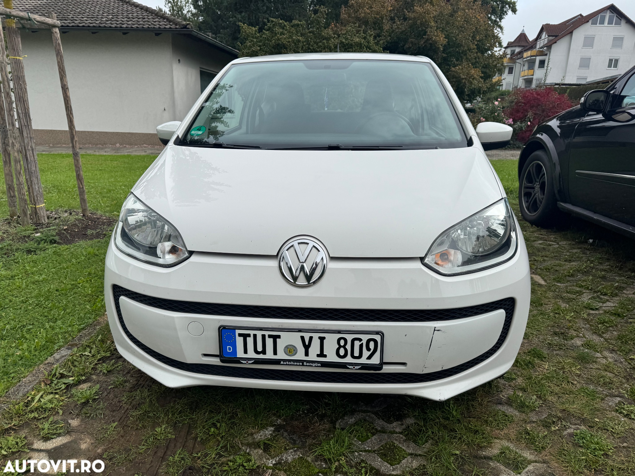 Volkswagen up! white - 2