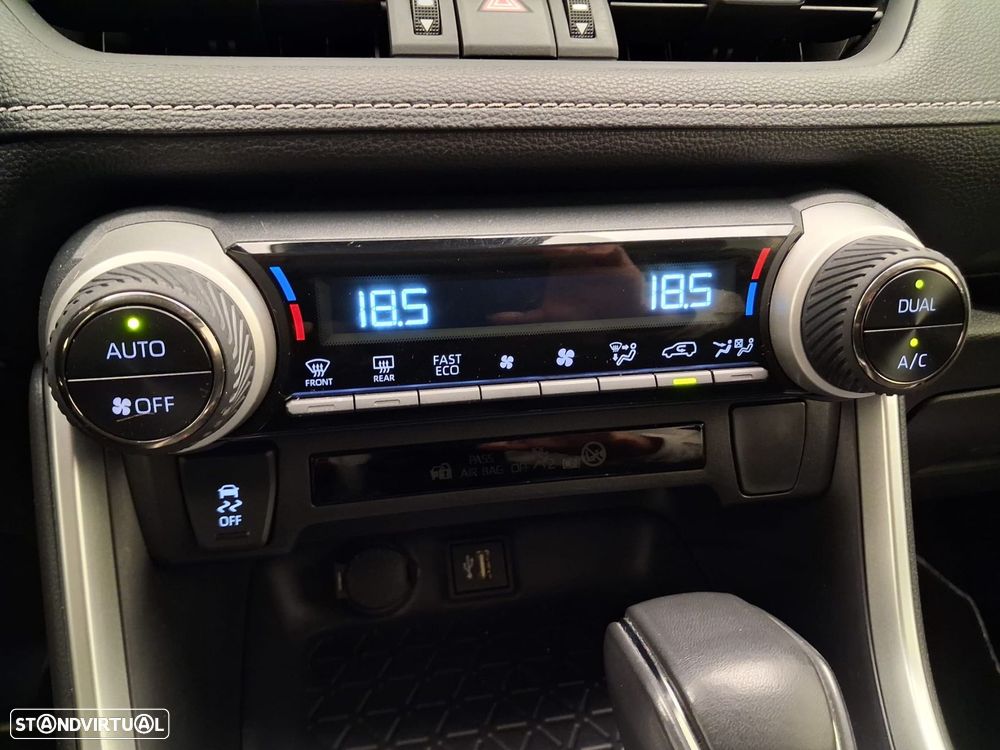 Toyota RAV4 - 26