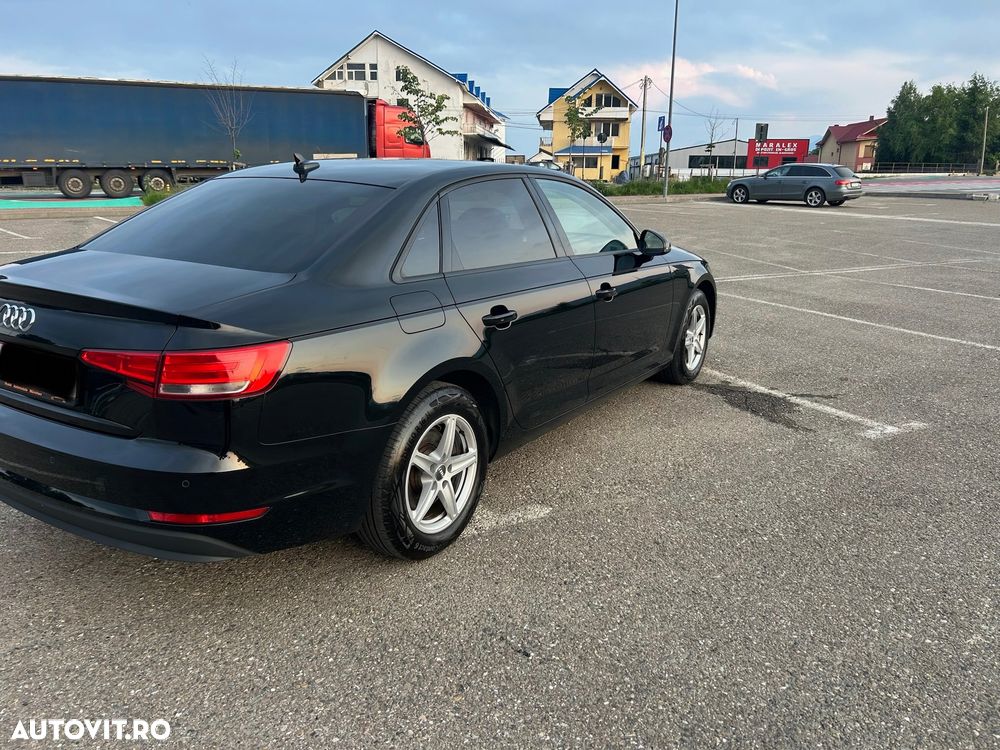 Audi A4 Limuzina 2.0 TDI - 5