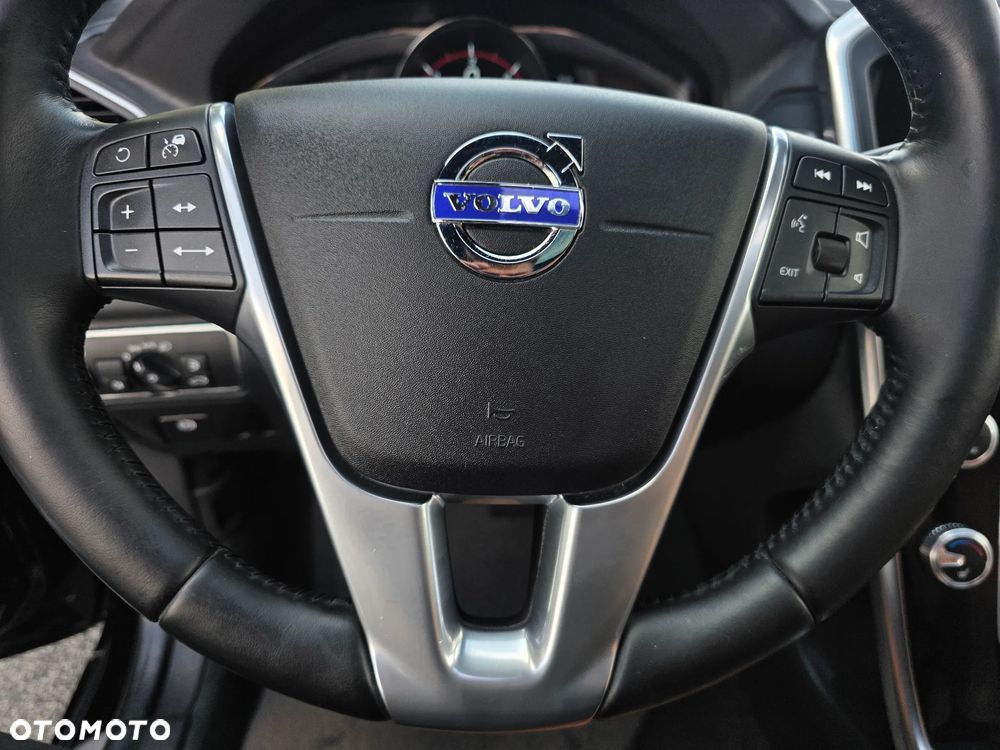 Volvo XC 60 D4 Geartronic Summum - 29