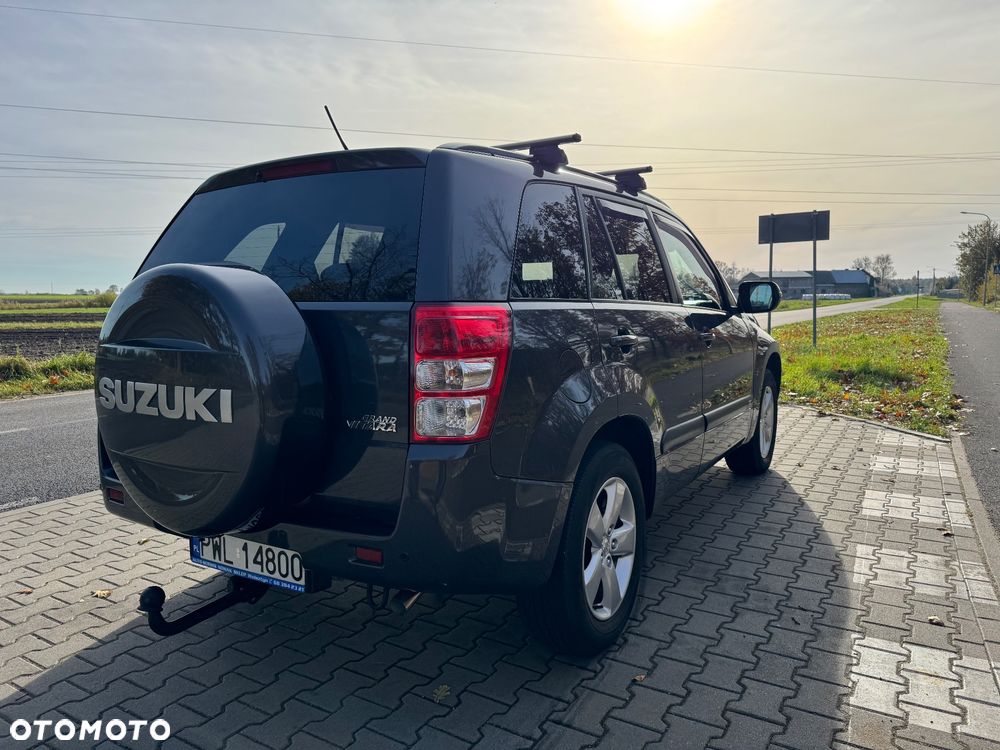 Suzuki Grand Vitara 1.9 DDiS Premium EU5 - 4