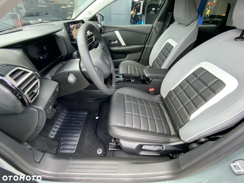Citroën C4X 1.2 mHEV Max eDCT6 - 13
