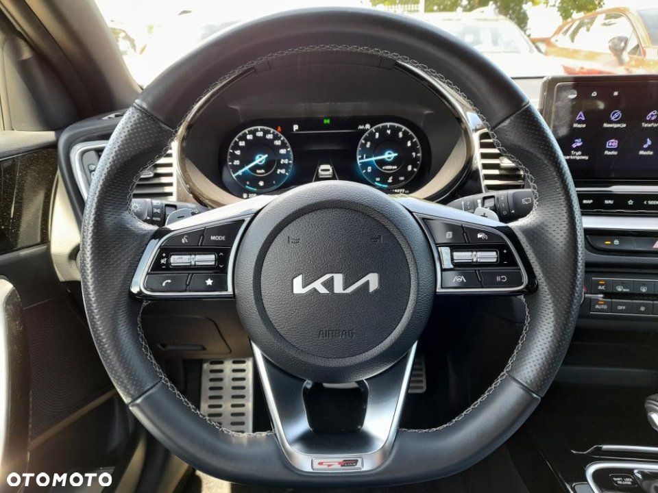 Kia ProCeed - 12