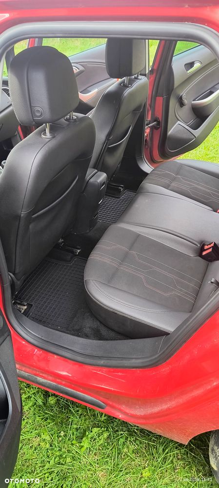 Opel Astra 1.4 Turbo 150 Jahre - 11