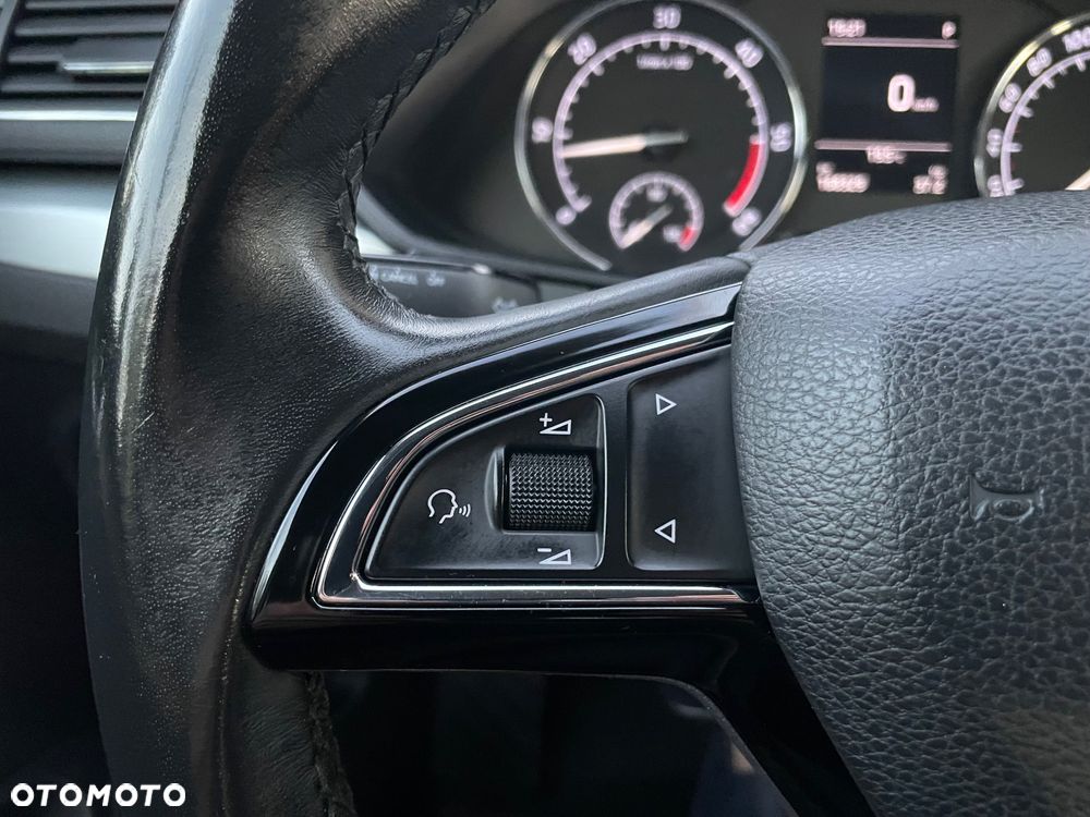 Skoda Superb 2.0 TDI Active DSG7 - 14