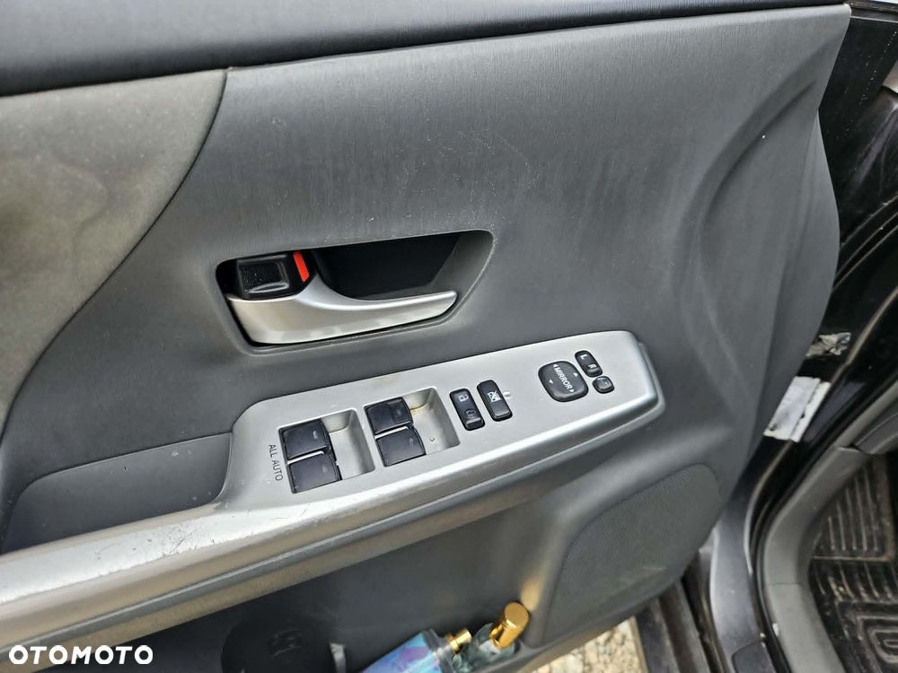 Toyota Prius+ (Hybrid) Executive - 16
