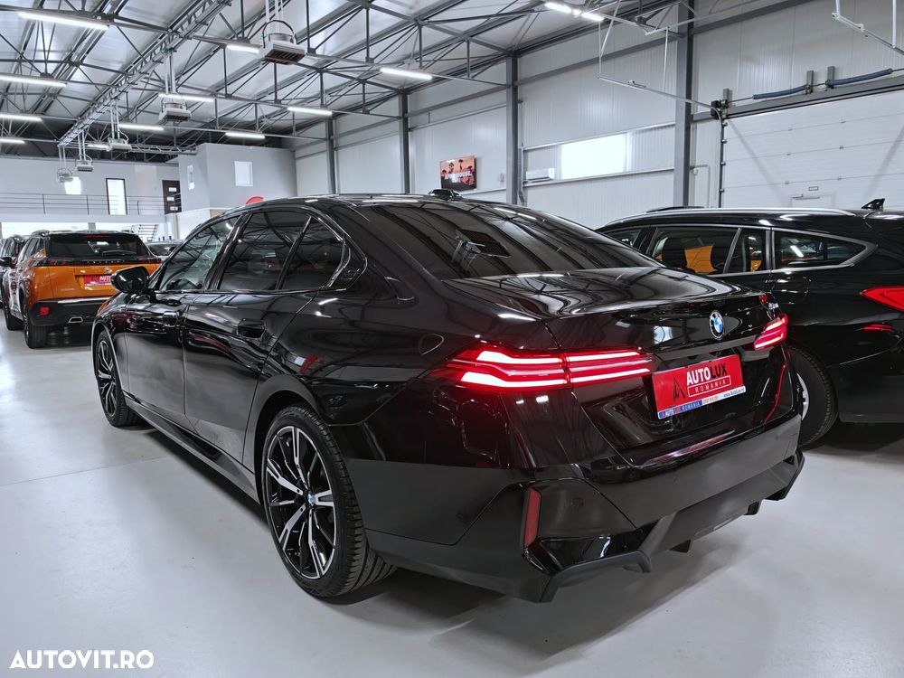 BMW Seria 5 520i AT MHEV - 6