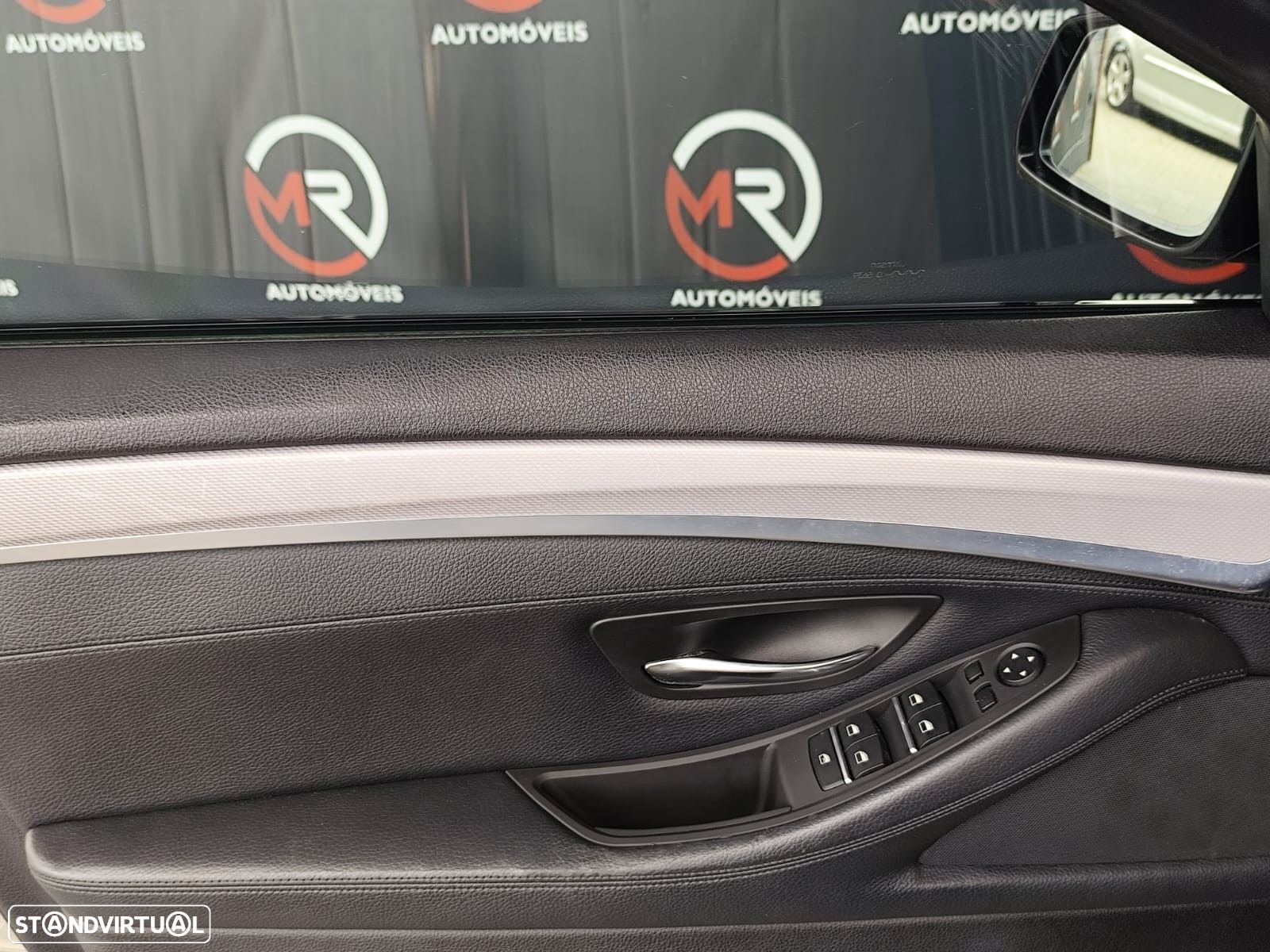 BMW 535 d xDrive Pack M Auto - 27