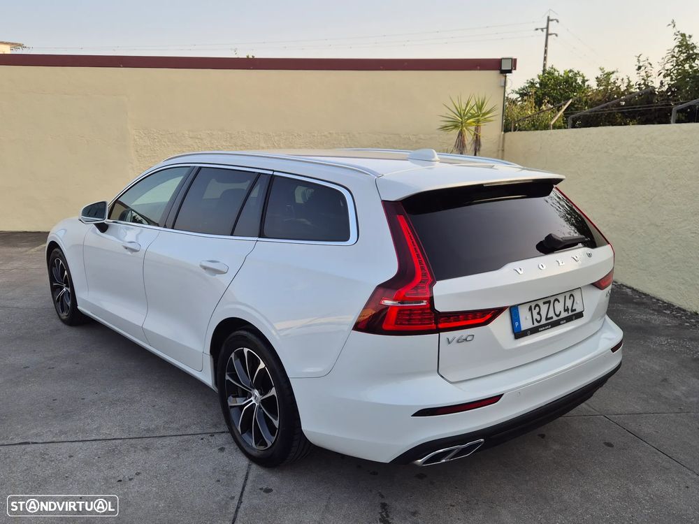 Volvo V60 2.0 D3 Momentum - 3