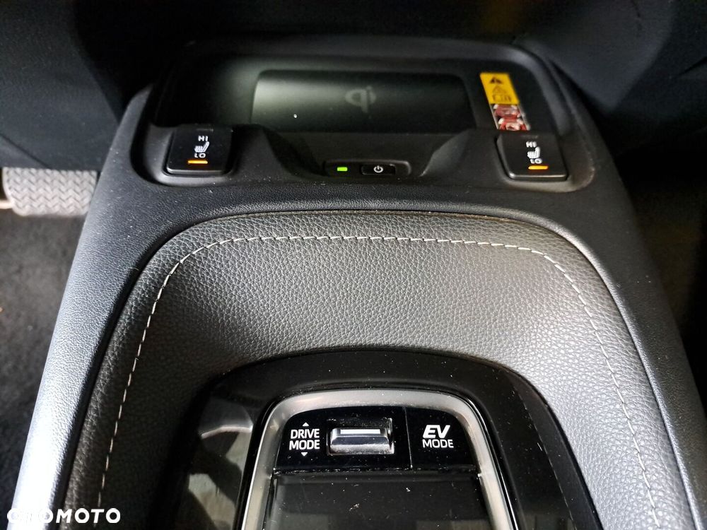 Toyota Corolla 1.8 Hybrid Style - 28