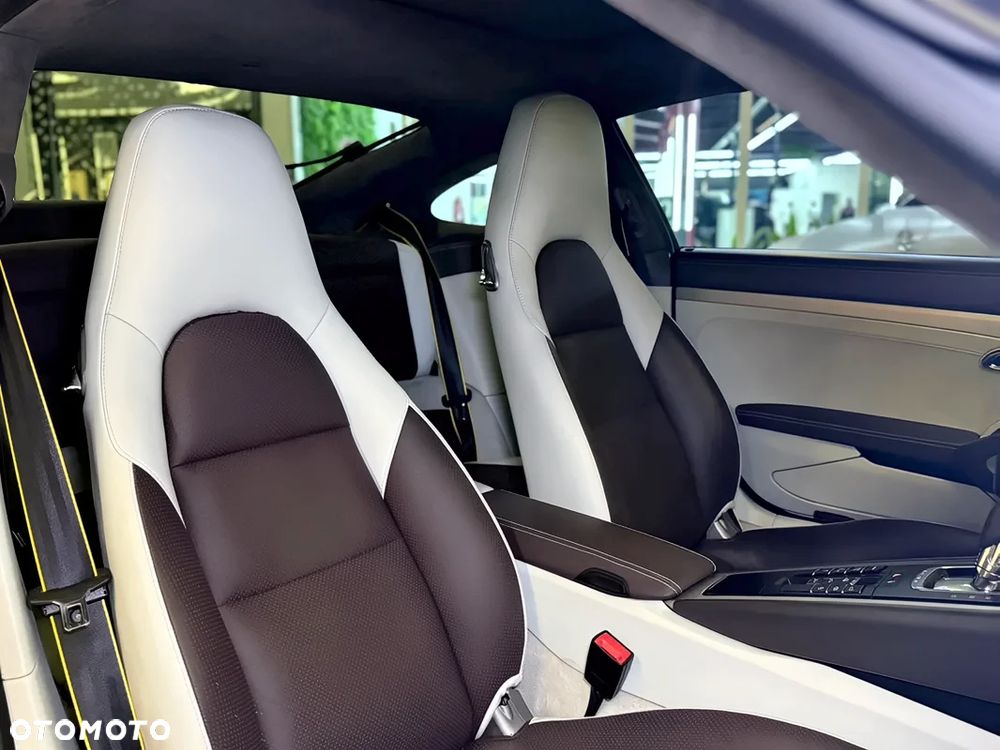 Porsche 911 Carrera 4S PDK - 13