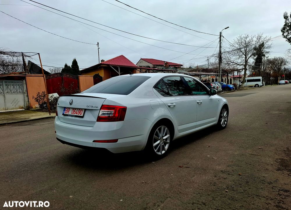 Skoda Octavia 1.4 TSI DSG Style - 4