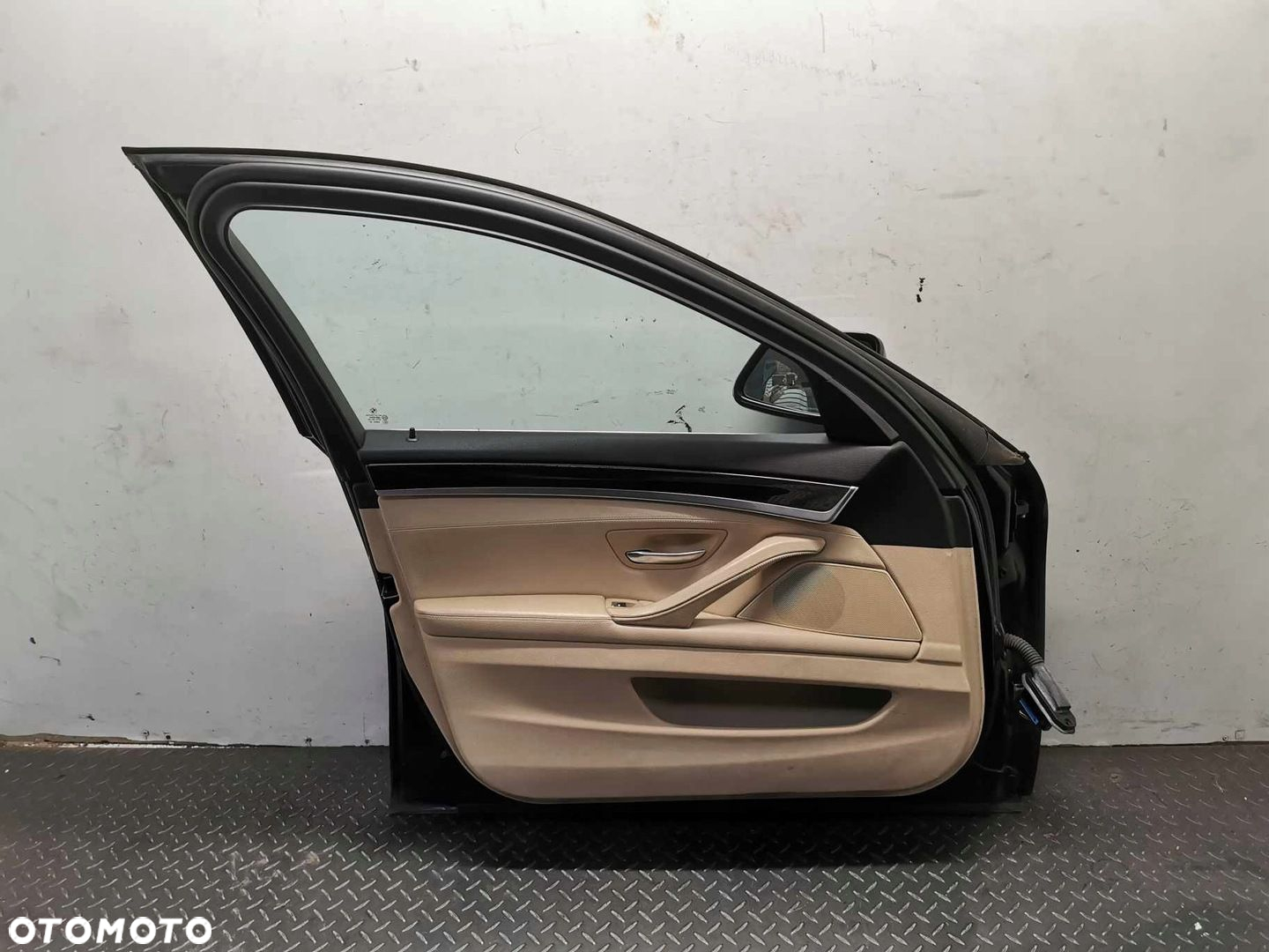 DRZWI LEWY PRZÓD BMW F10/F11 BLACKSAFIRE METALIC - 6