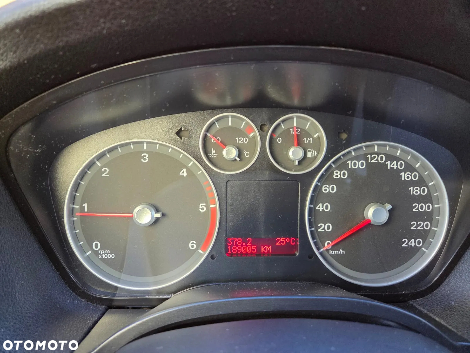 Ford Focus 2.0 TDCi Trend - 17