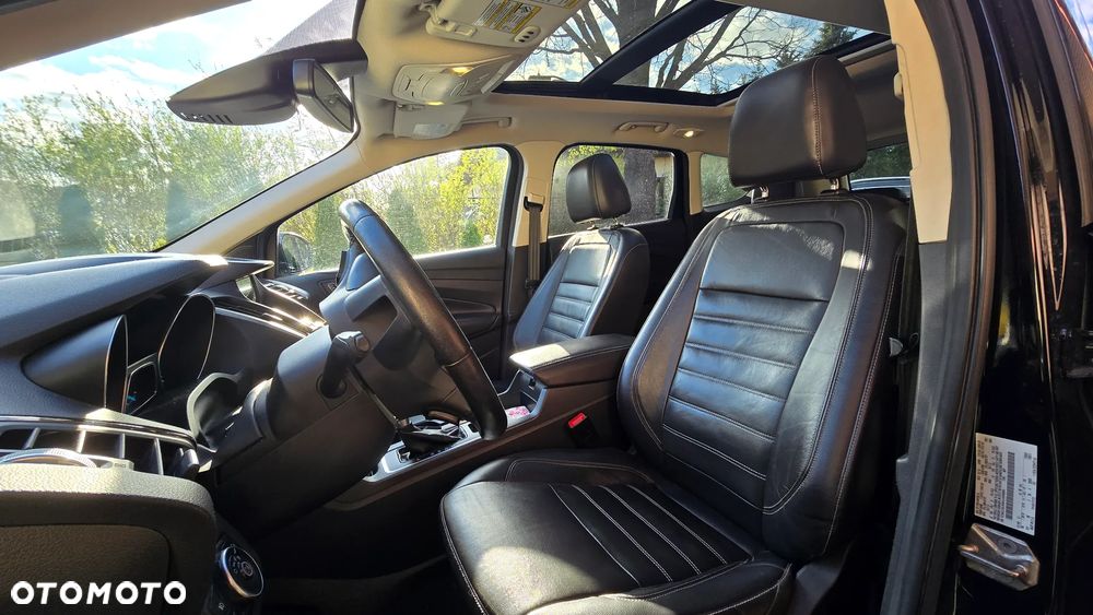 Ford Escape 2.0 EcoBoost AWD Titanium - 9